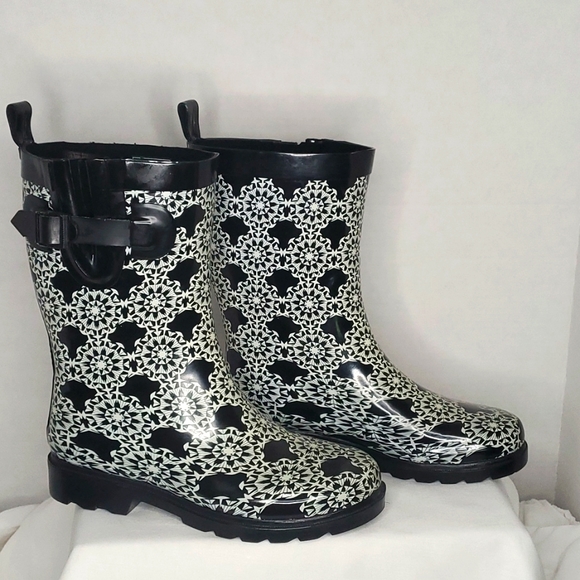 Capelli of New York Shoes - Capelli New York Ladies Rain Boots  NWOT